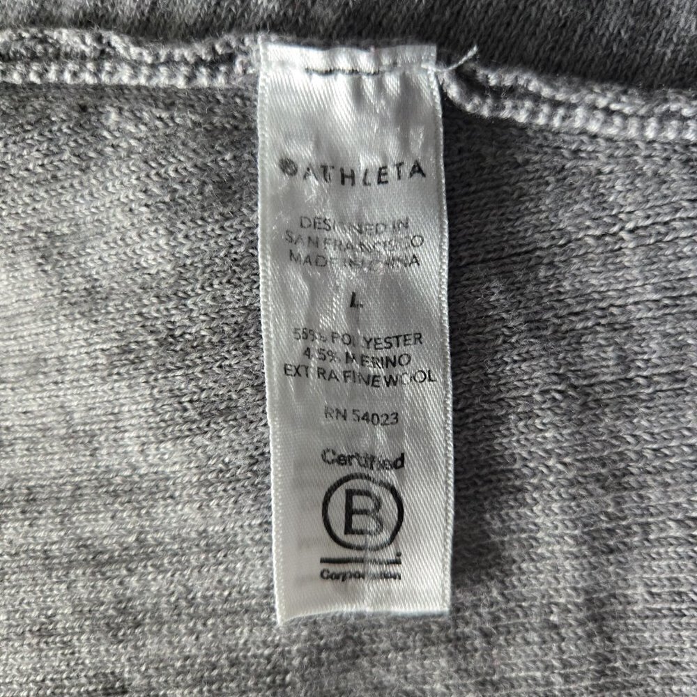 Athleta Solstice Wrap - L - image 7